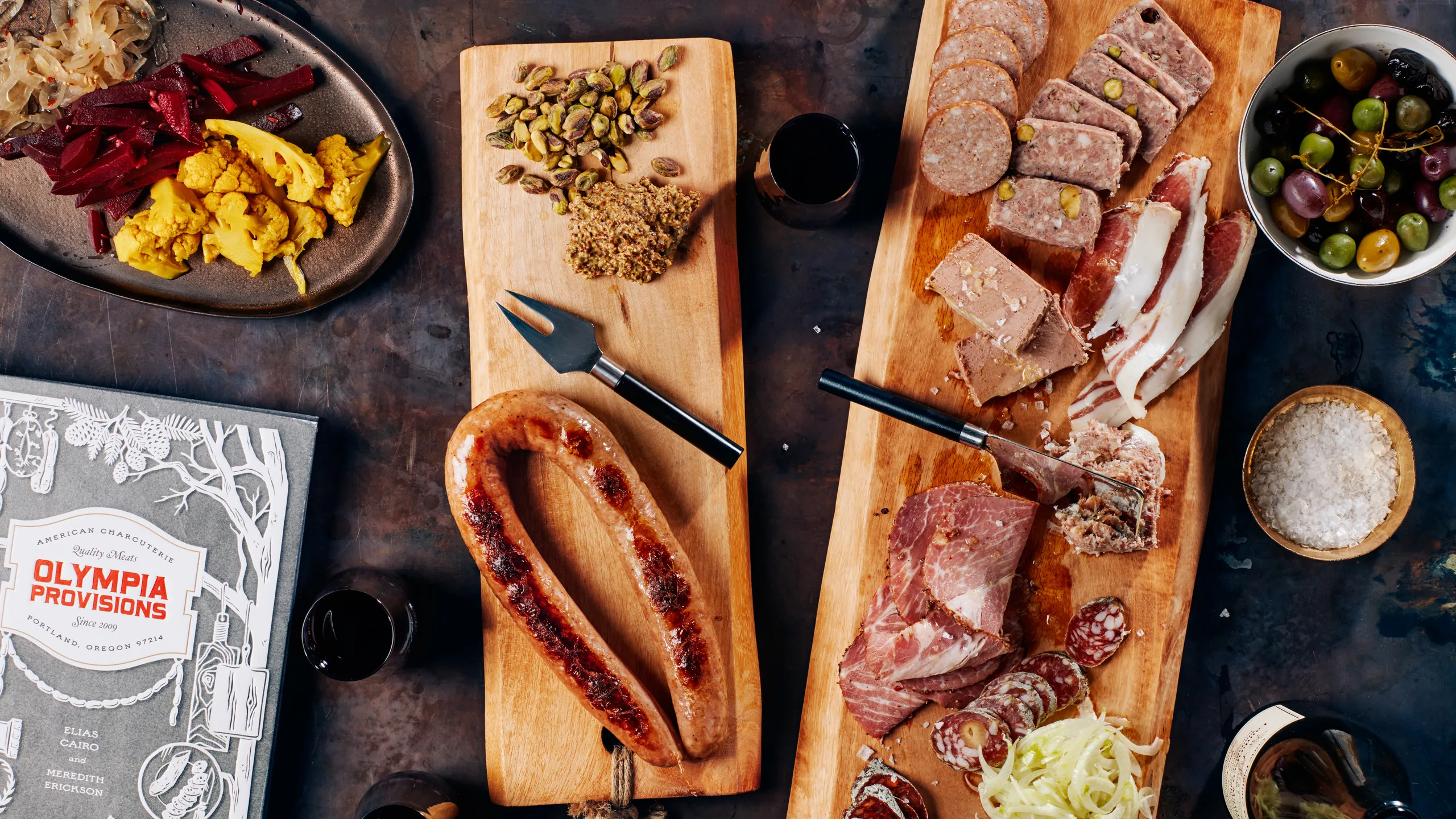 How to Build a Charcuterie Board Like a Pro