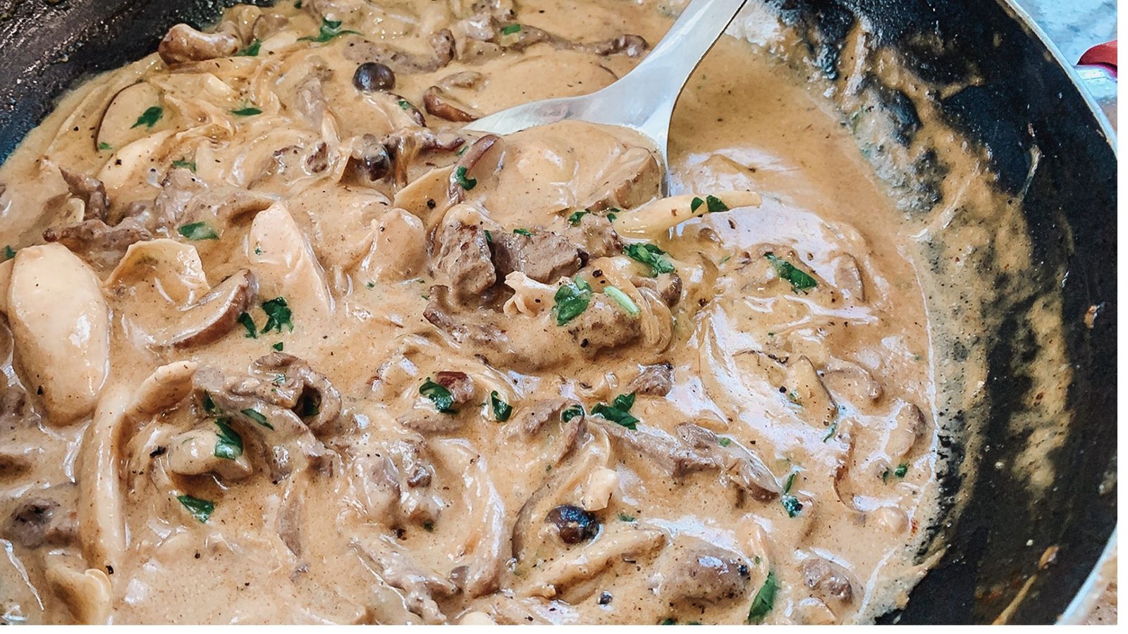 How to Make a Classic Beef Stroganoff